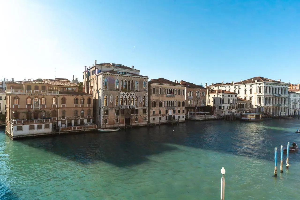Ca Del Duca Canal Grande Venedig